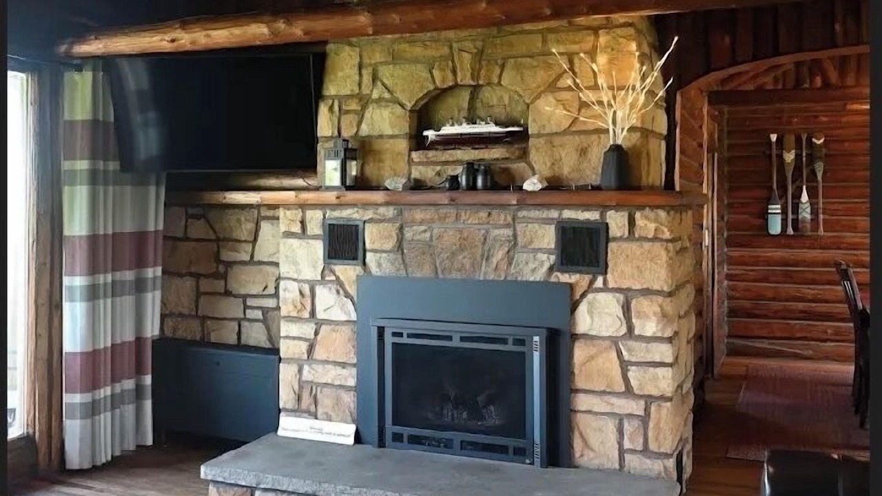 Photo of Livingroom in Conneaut
