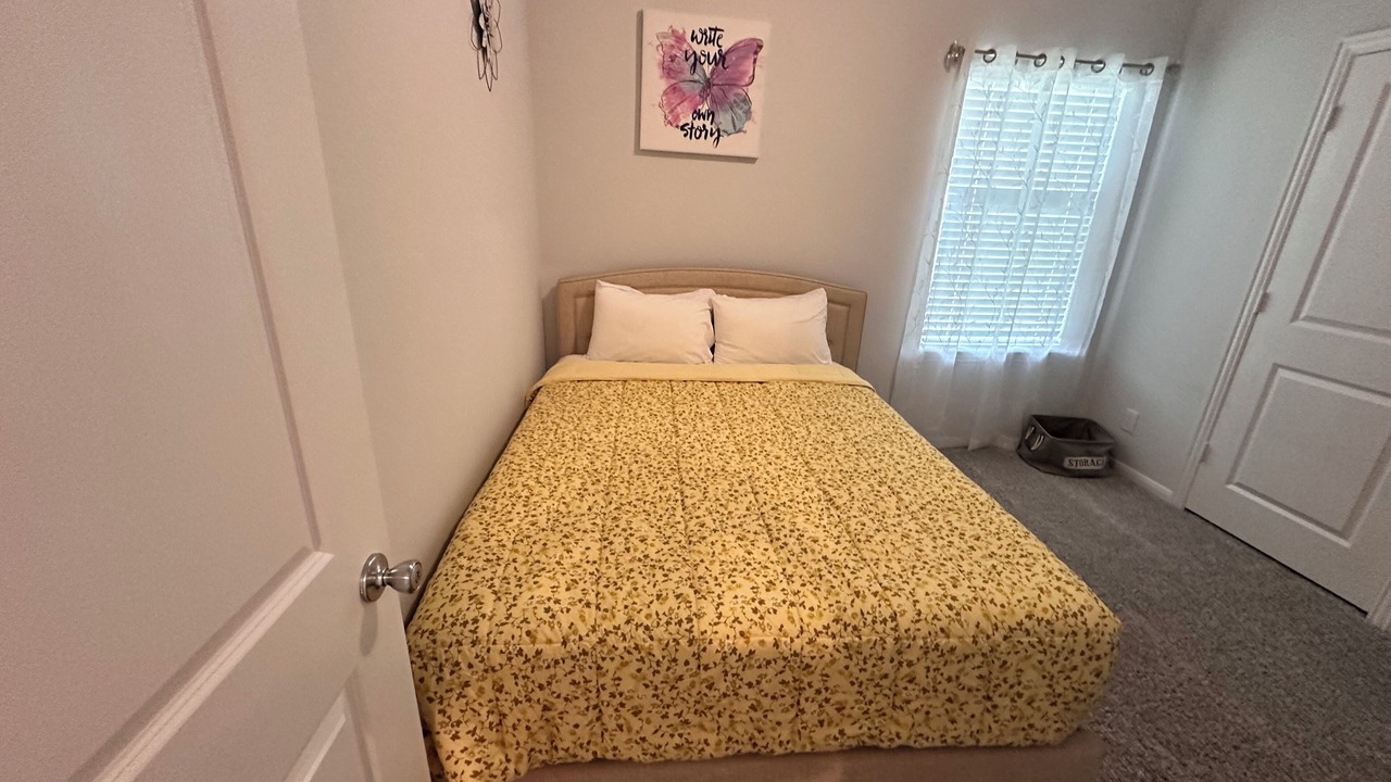 Photo of Bedroom in Iowa Colony