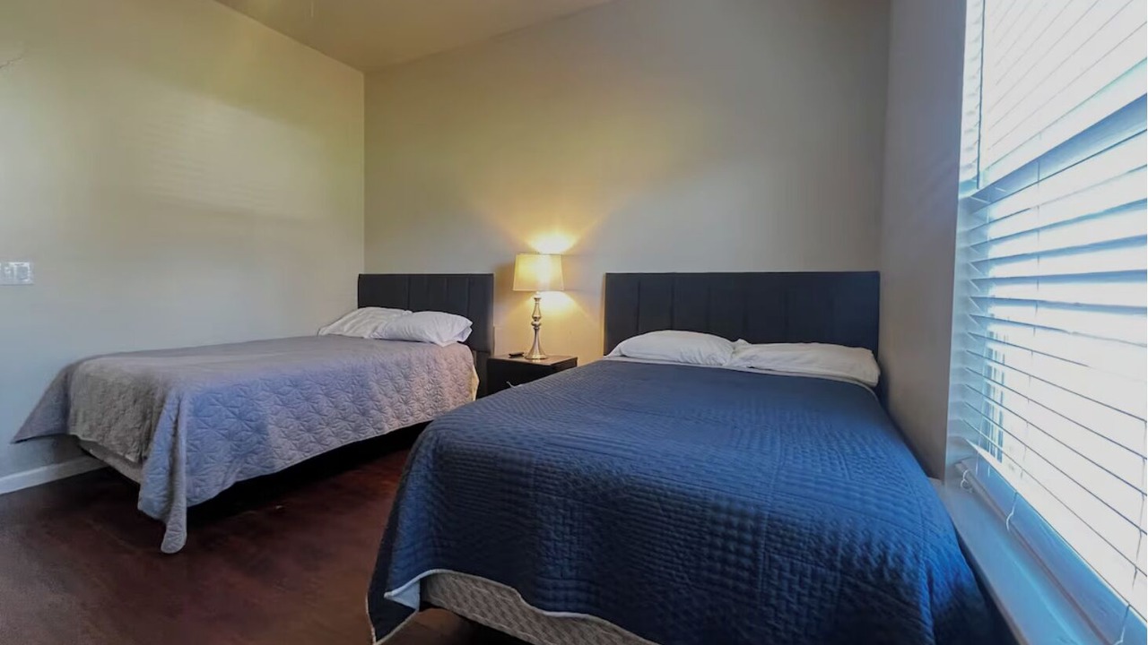 Photo of Bedroom in Five Points