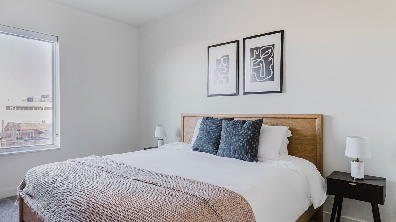 Photo of Bedroom in Elmhurst