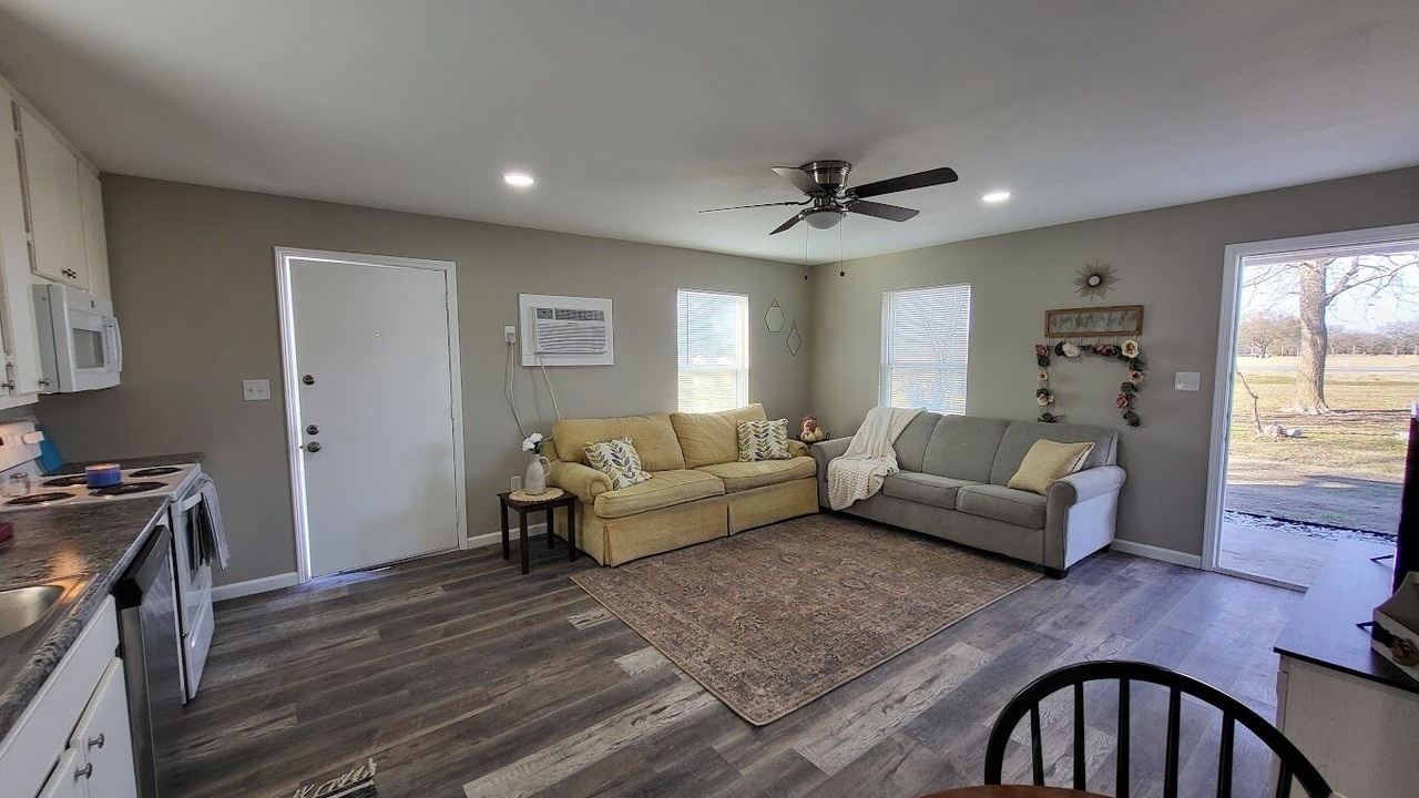Photo of Livingroom in West Tawakoni