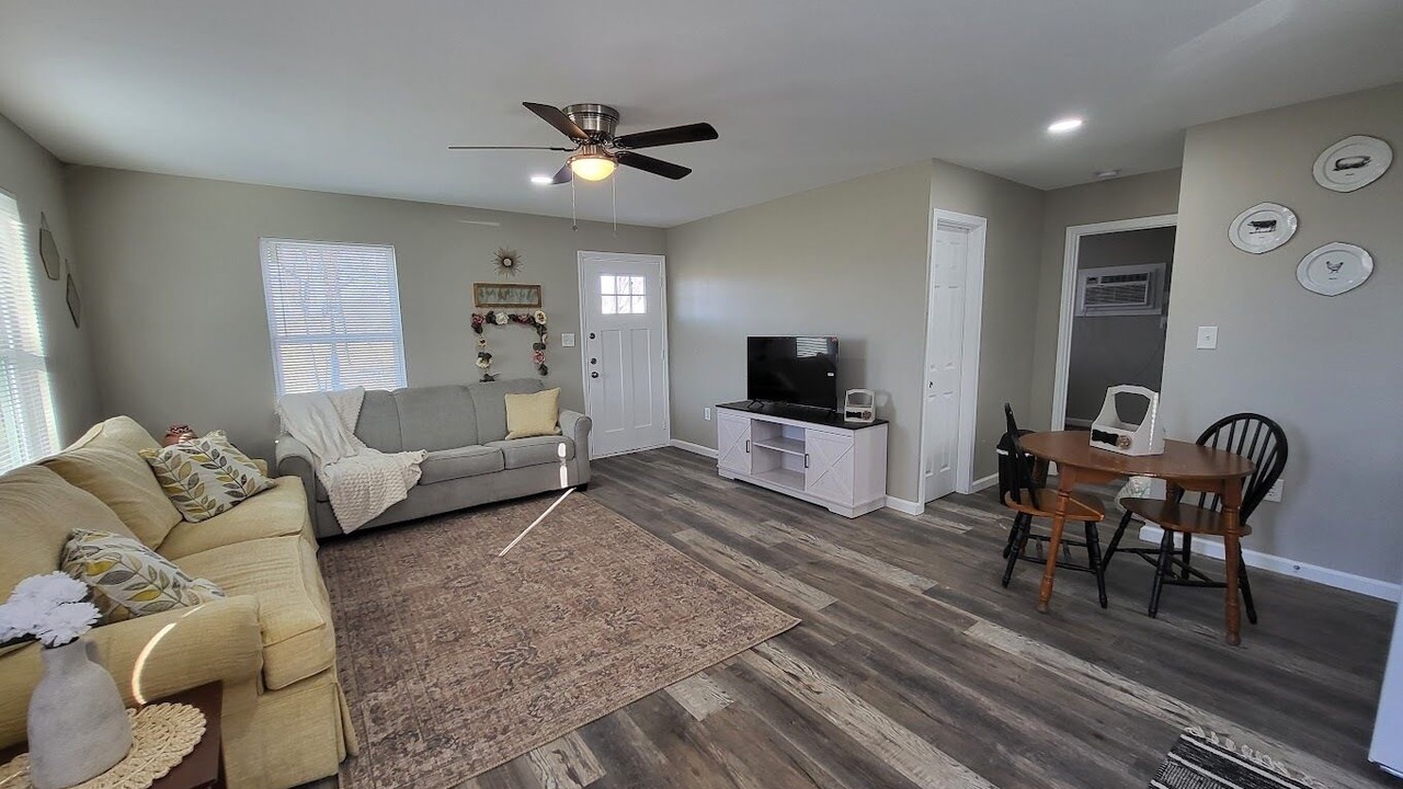 Photo of Livingroom in West Tawakoni