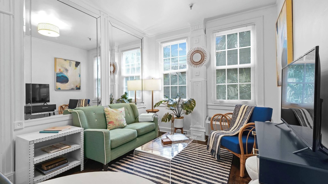 Photo of Livingroom in Palm Beach
