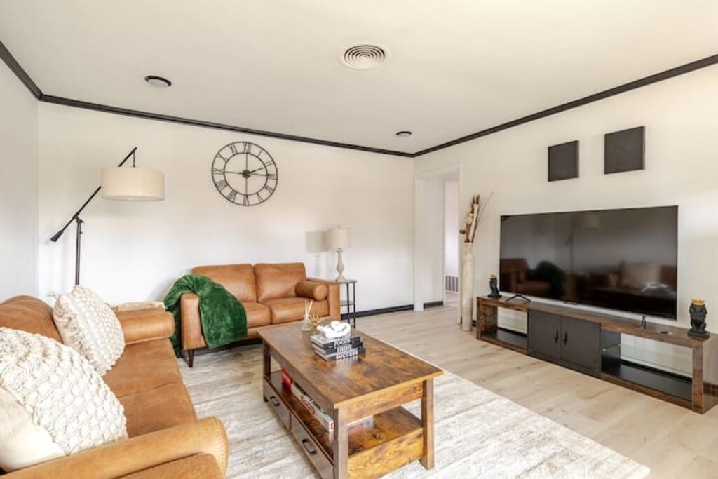 Photo of Livingroom in Bedford