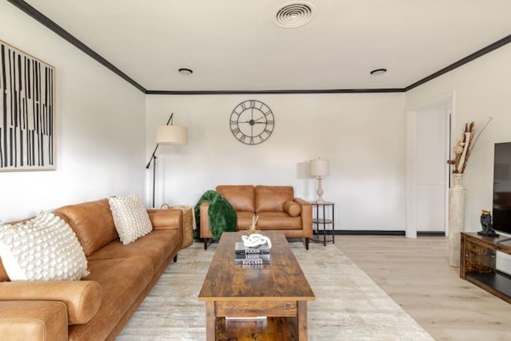 Photo of Livingroom in Bedford