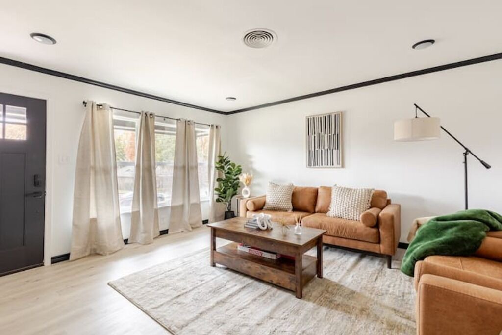 Photo of Livingroom in Bedford