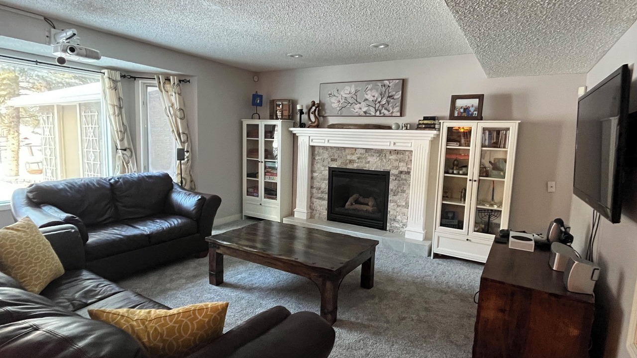 Photo of Livingroom in Southeast Calgary