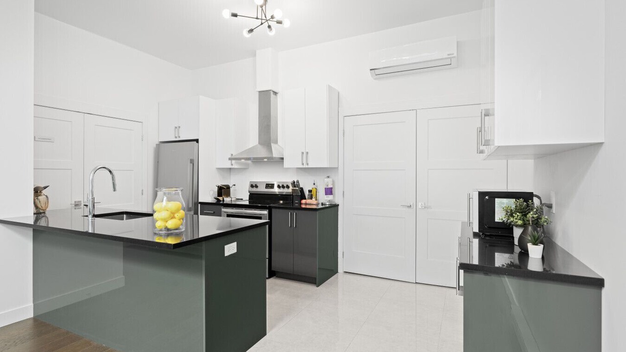 Photo of Kitchen in La Petite-Patrie