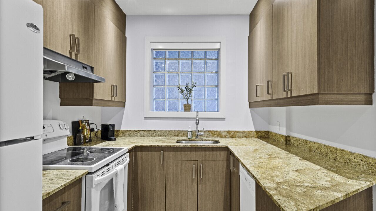 Photo of Kitchen in La Petite-Patrie