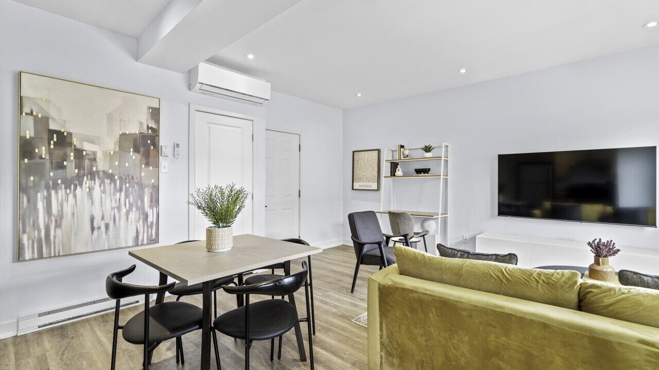 Photo of Livingroom in Little Italy