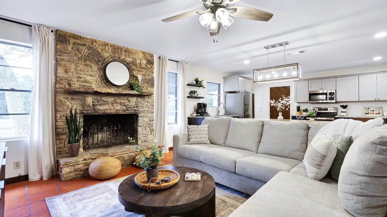 Photo of Livingroom in Bulverde