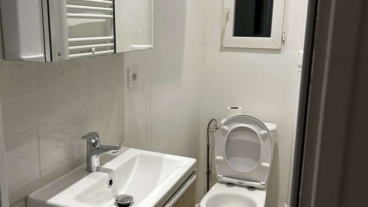 Photo of Bathroom in Le Blanc-Mesnil