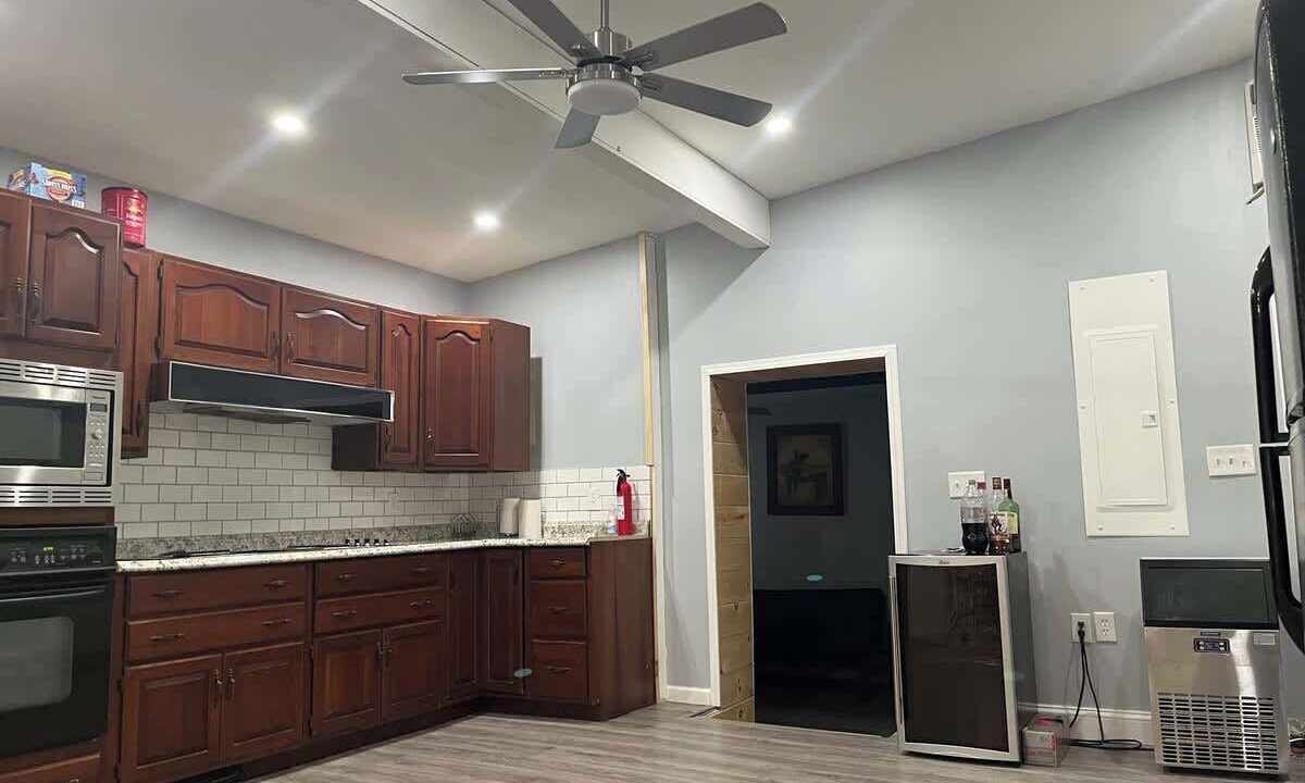 Photo of Kitchen in Day