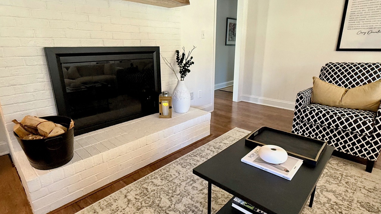 Photo of Livingroom in Cary
