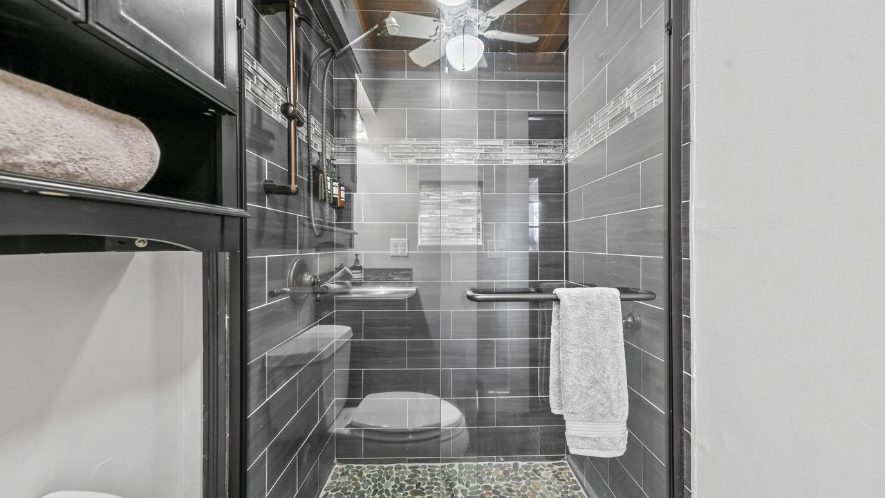 Photo of Bathroom in Annetta