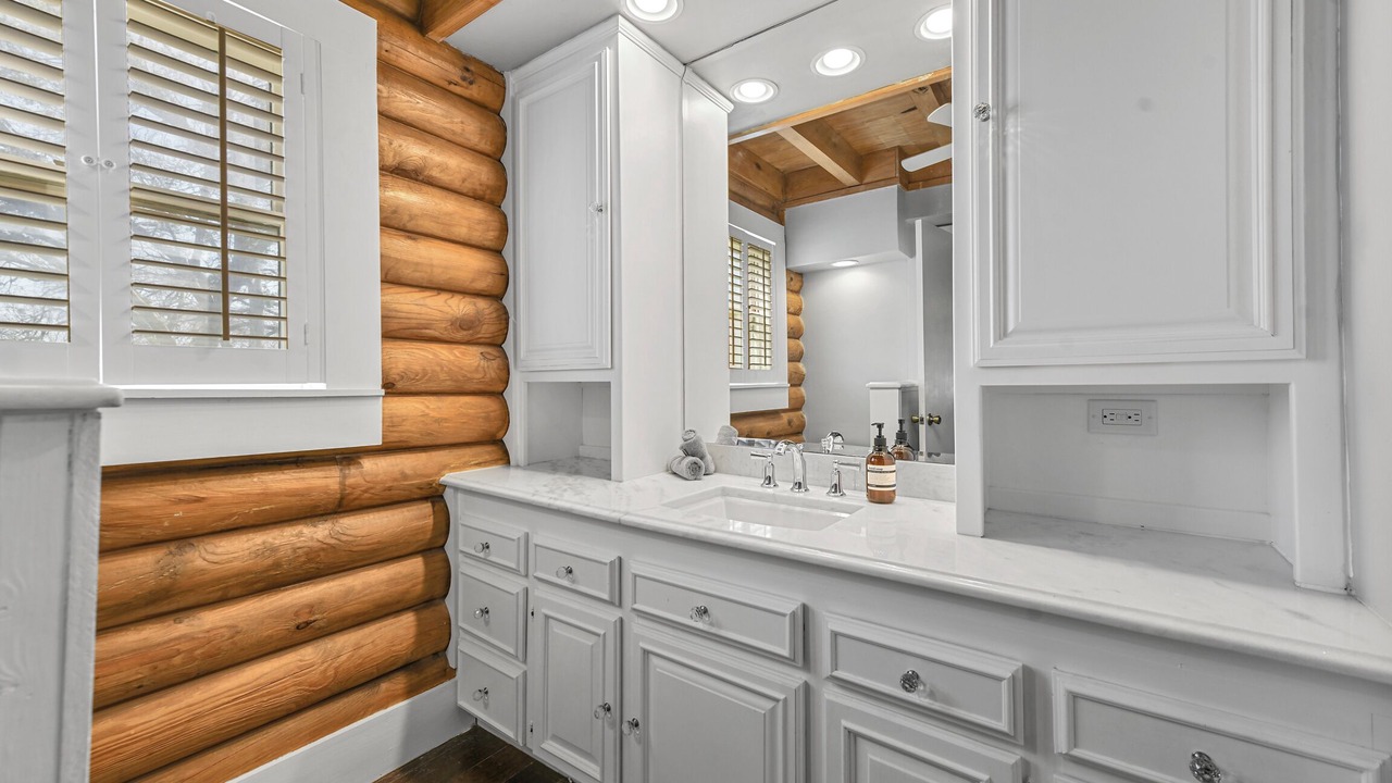 Photo of Bathroom in Annetta