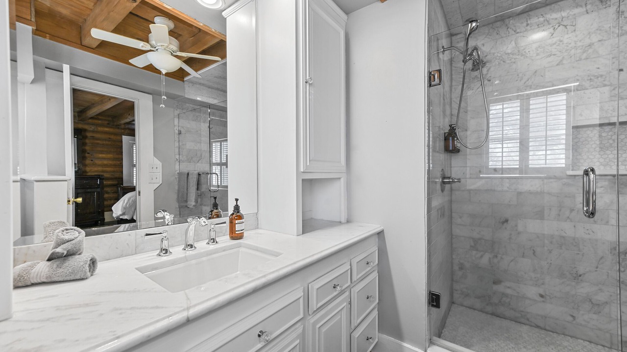Photo of Bathroom in Annetta