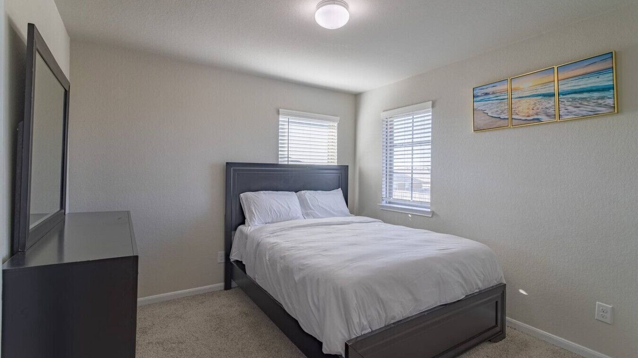 Photo of Bedroom in Clodine