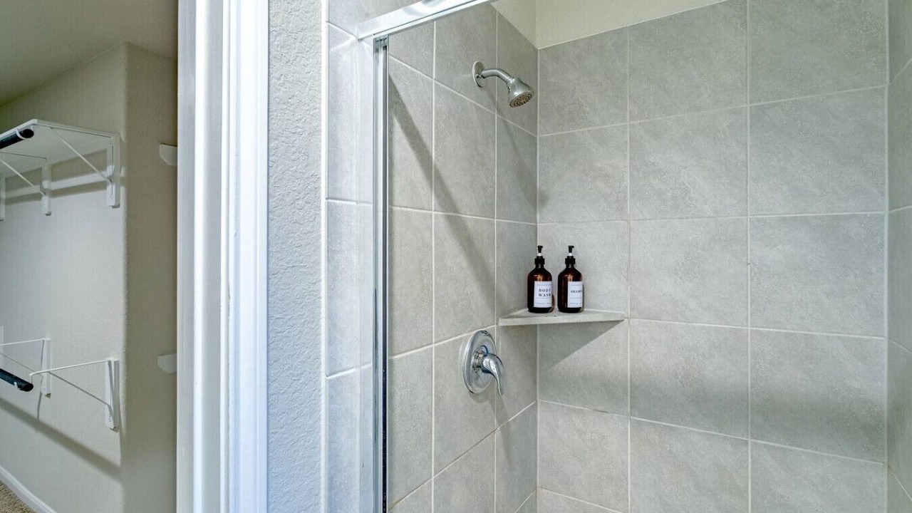 Photo of Bathroom in Clodine