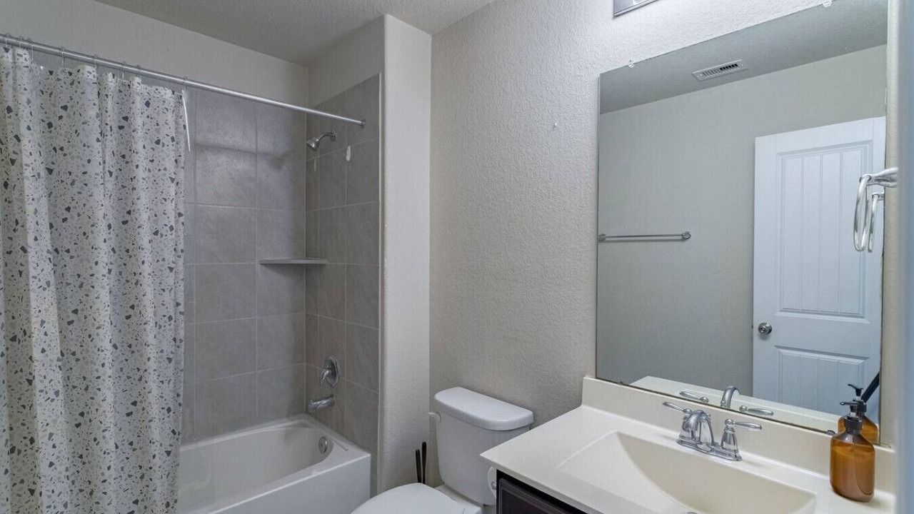 Photo of Bathroom in Clodine