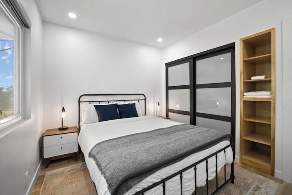 Photo of Bedroom in Lamanda Park
