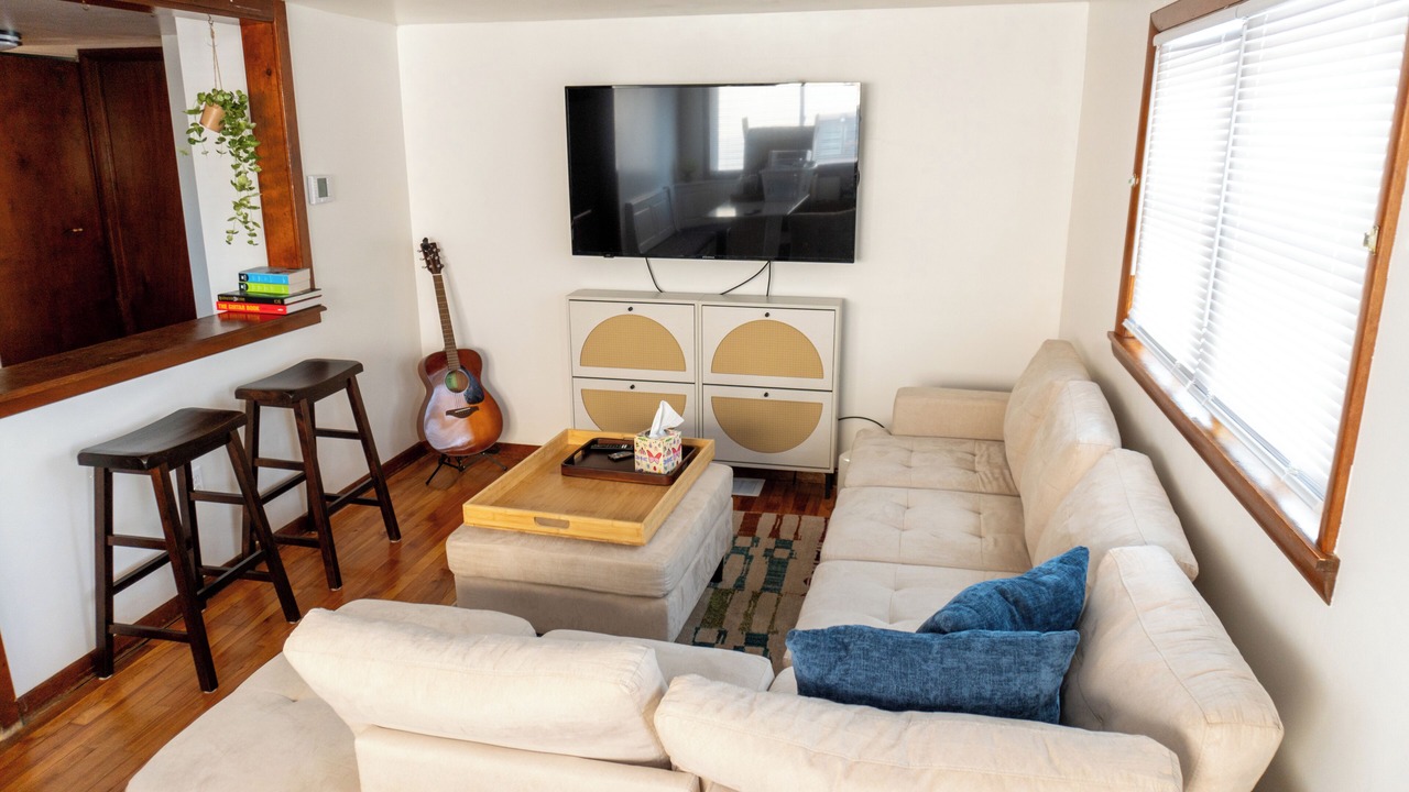 Photo of Livingroom in Monaca