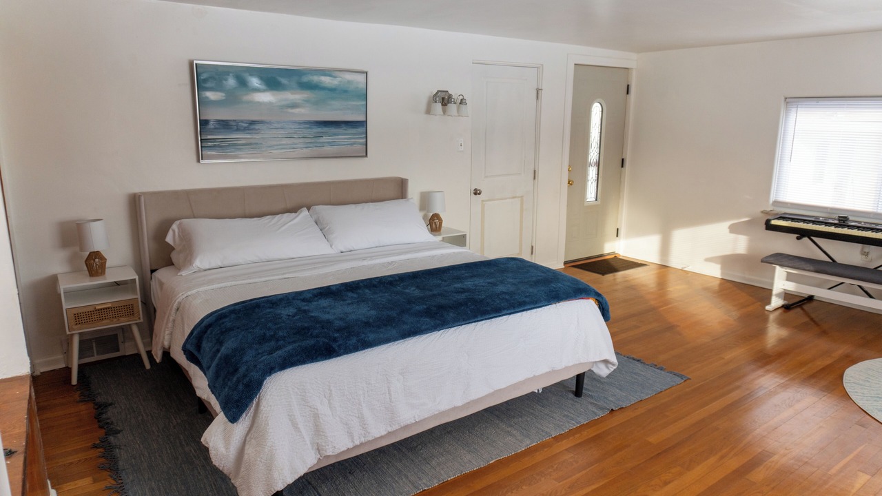 Photo of Bedroom in Monaca