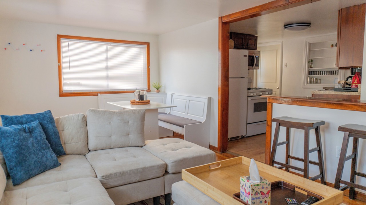 Photo of Livingroom in Monaca