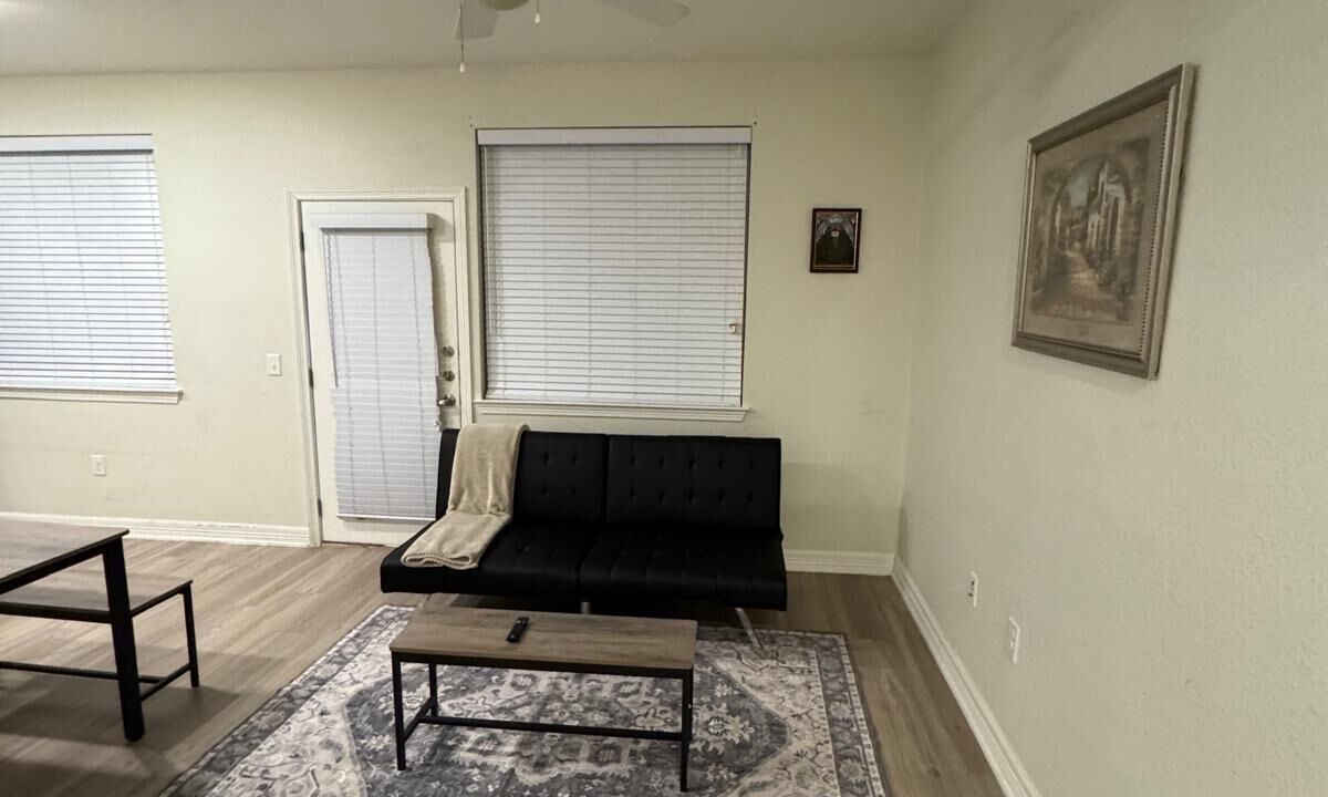 Photo of Livingroom in North Buttercup Creek