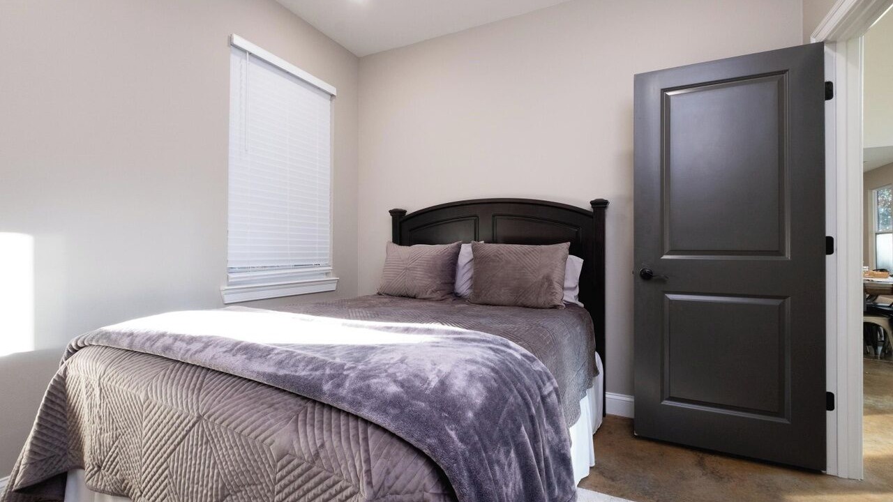 Photo of Bedroom in Fairfield Bay