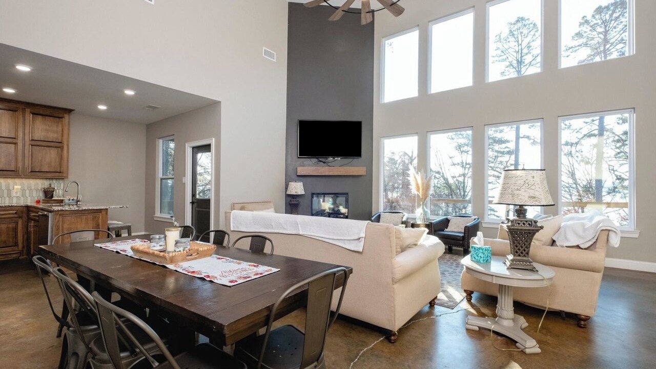 Photo of Livingroom in Fairfield Bay