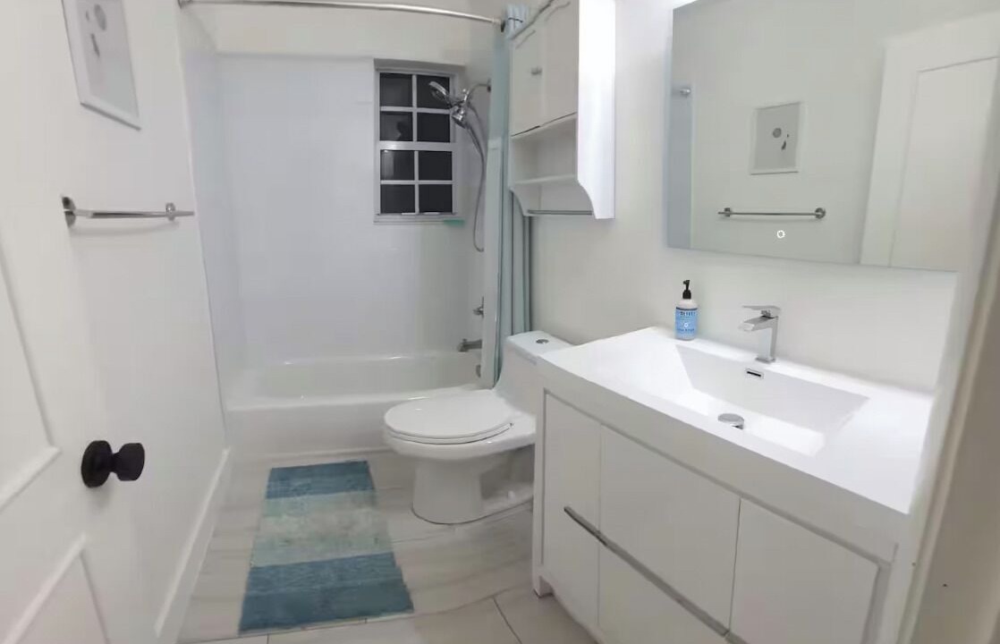 Photo of Bathroom in Northeast Miami