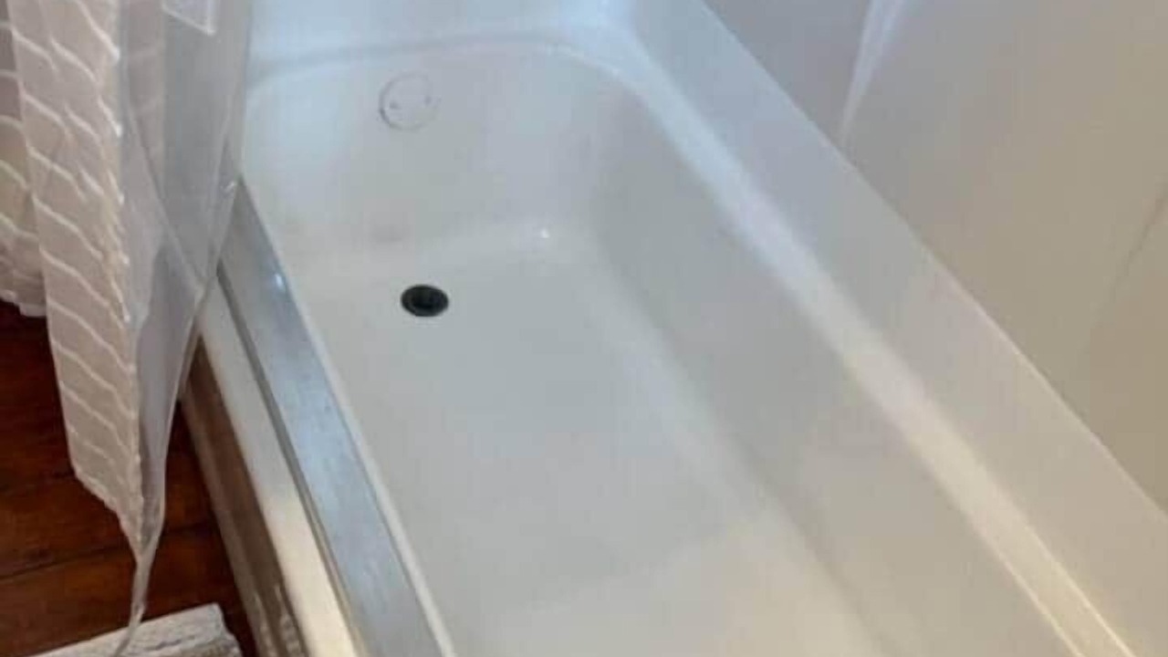 Photo of Bathroom in Dixon Park