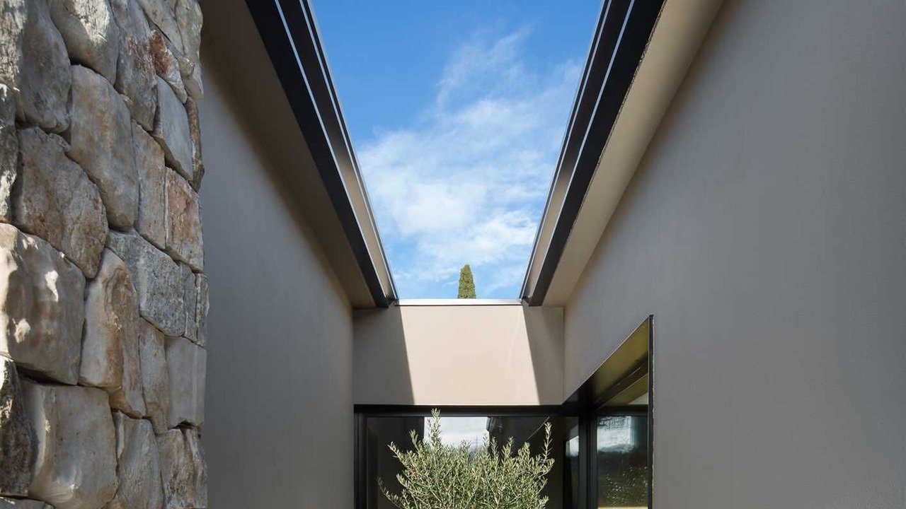Photo of Outdoor in Skropeti