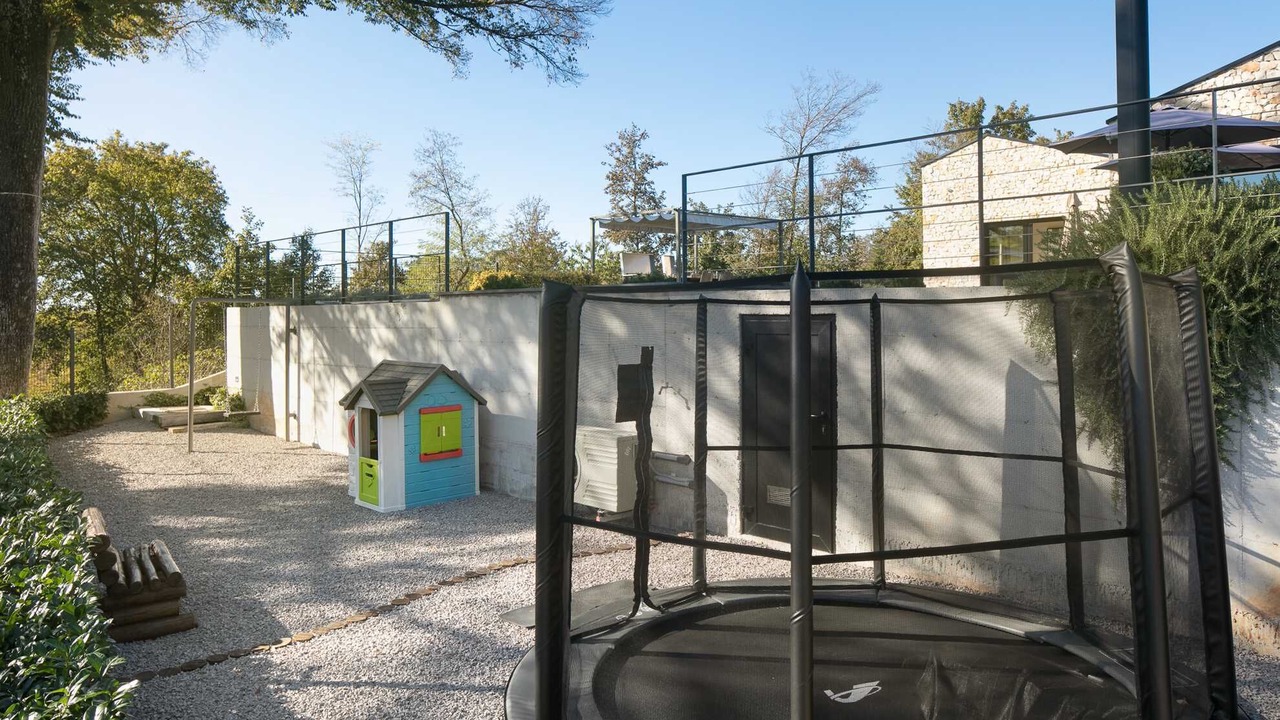 Photo of Outdoor in Skropeti