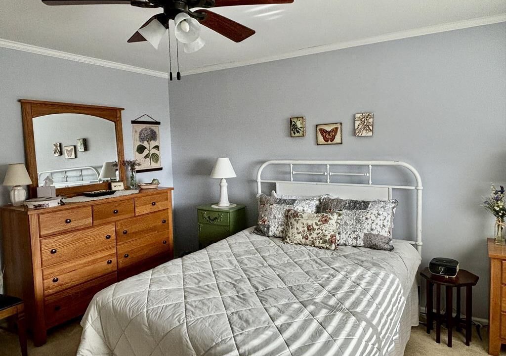 Photo of Bedroom in Admiral Estates