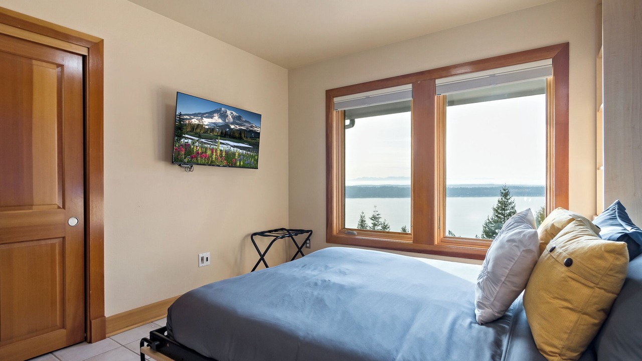 Photo of Others in Sunny Shores