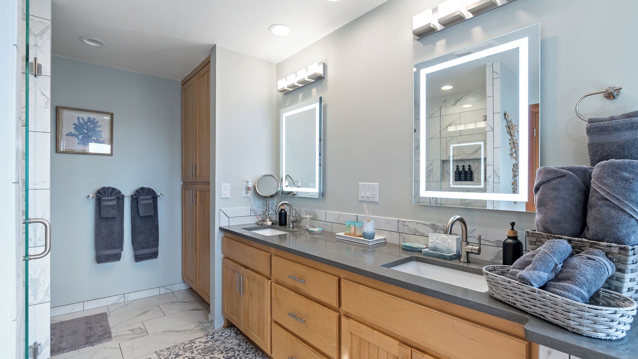 Photo of Bathroom in Sunny Shores