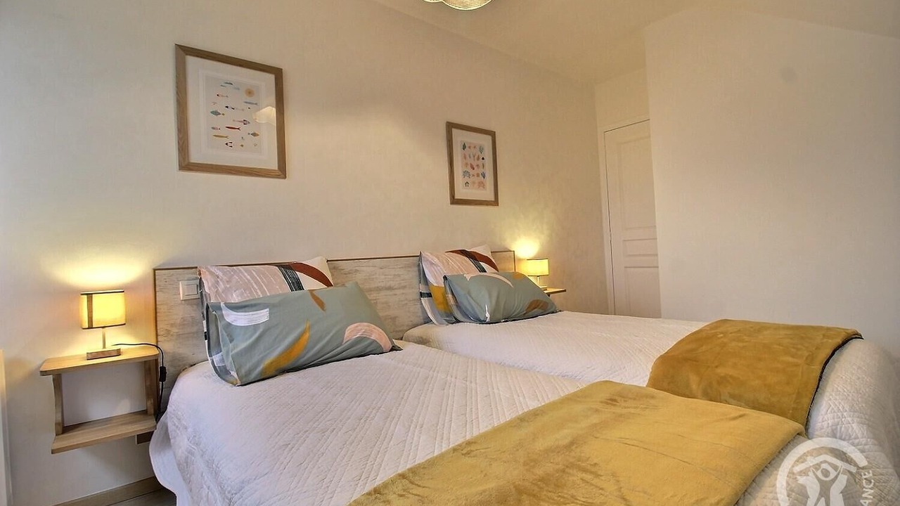 Photo of Bedroom in Lamballe