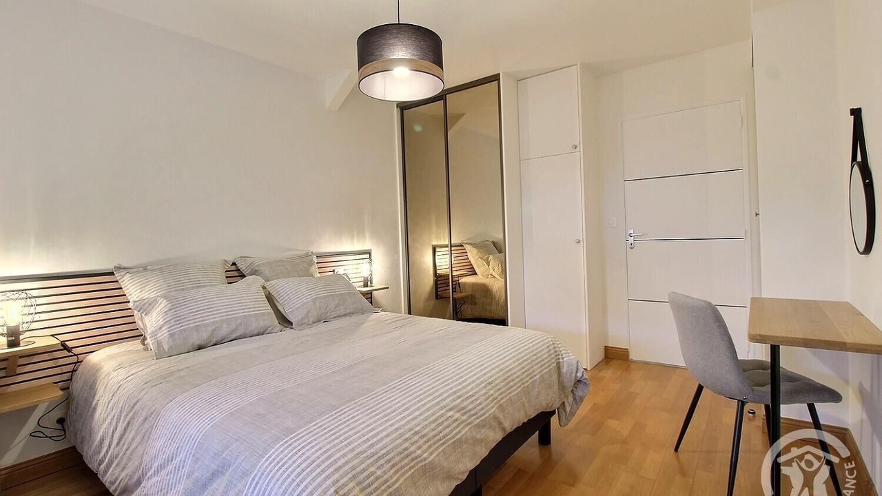 Photo of Bedroom in Lamballe