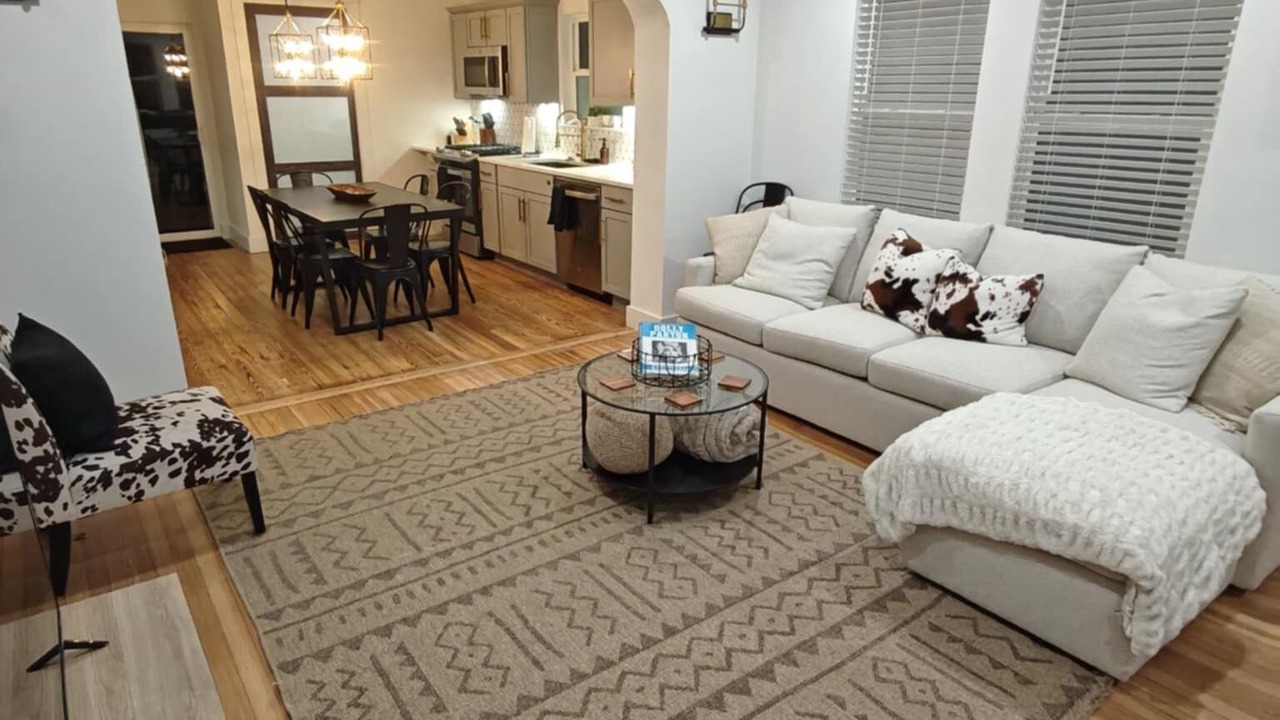Photo of Livingroom in Highland Park