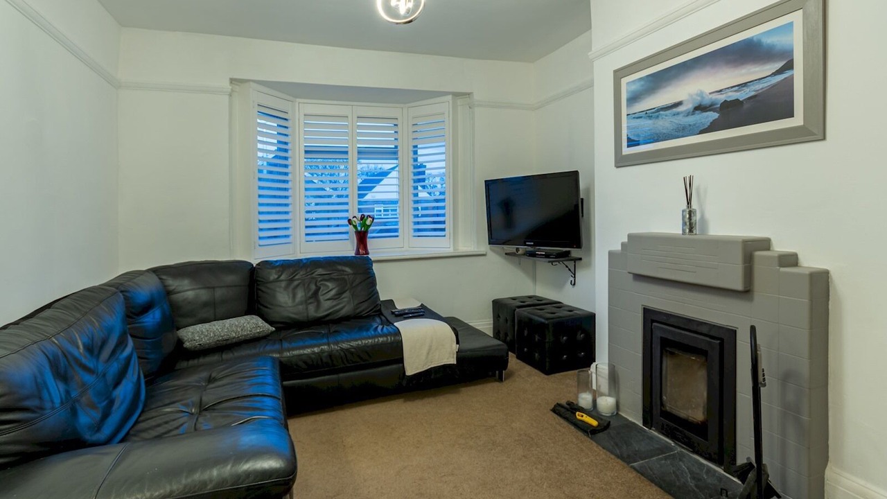 Photo of Livingroom in Leigh-on-Sea