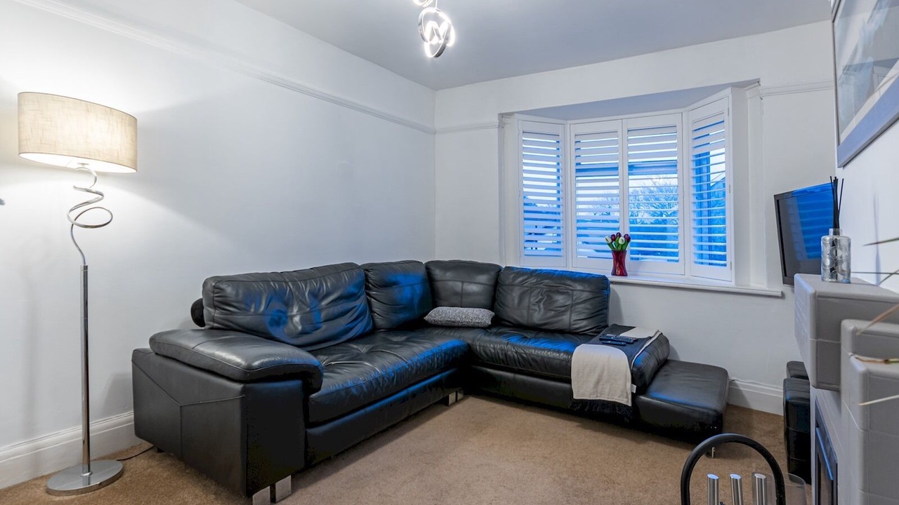Photo of Livingroom in Leigh-on-Sea
