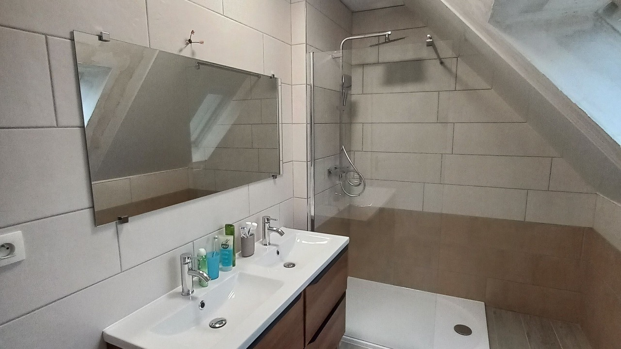 Photo of Bathroom in Roscanvel