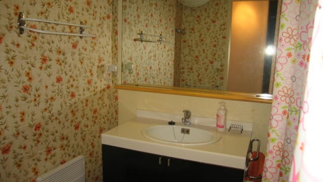 Photo of Bathroom in Enchastrayes