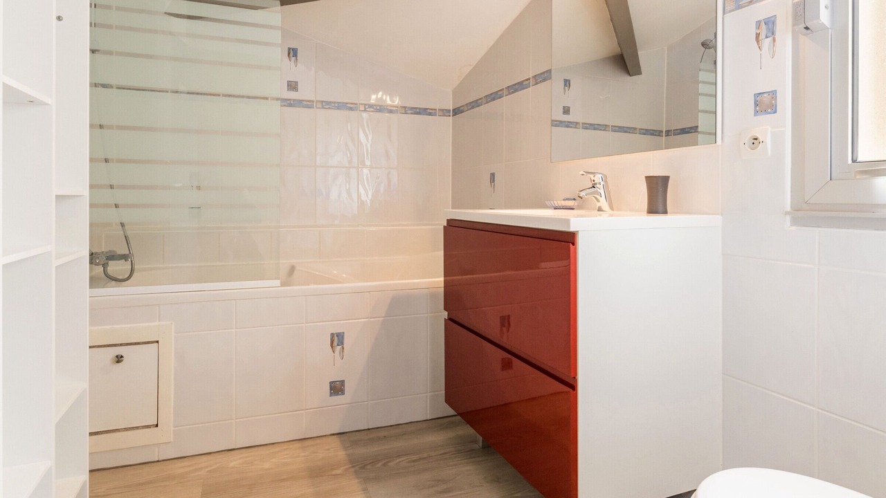 Photo of Bathroom in Pornic
