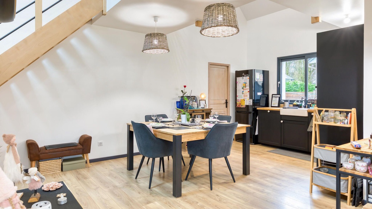 Photo of Others in Venon