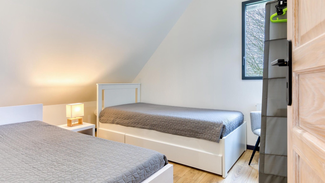 Photo of Others in Venon