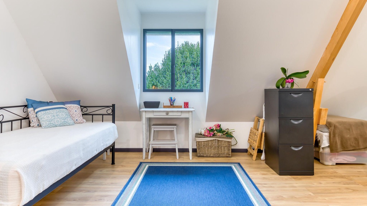 Photo of Others in Venon