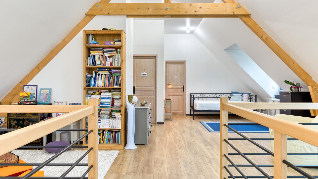 Photo of Others in Venon